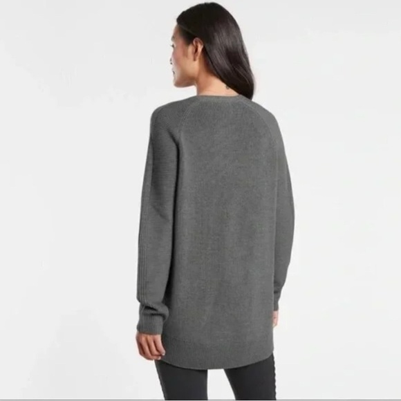 ATHLETA Women’s Hanover Refined VNeck Sweater Size XS Merino Wool Charcoal Grey - Picture 3 of 15